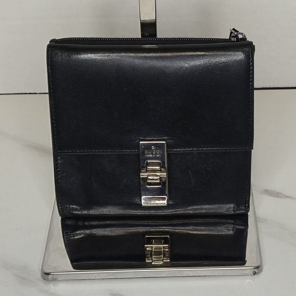 Gucci Vintage Black Leather Unisex Compact Wallet - Picture 12 of 12